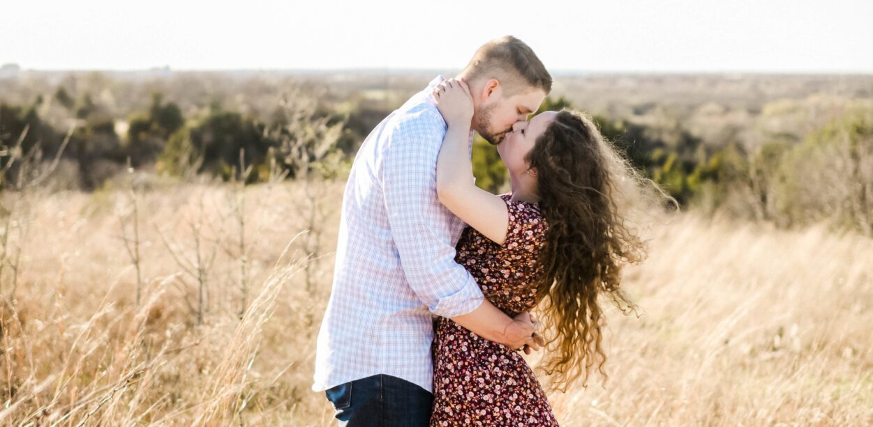 Taylor & Landon's Engagement Session at Tandy Hills in Fort Worth, TX with Rachel Driskell Photography