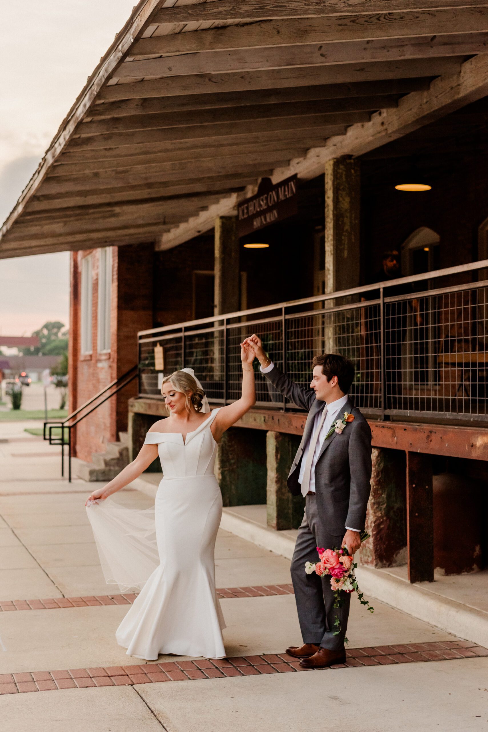 Haley and Jacob's Wedding at the Ice House on Main in Bryan, Texas with Rachel Driskell Photography
