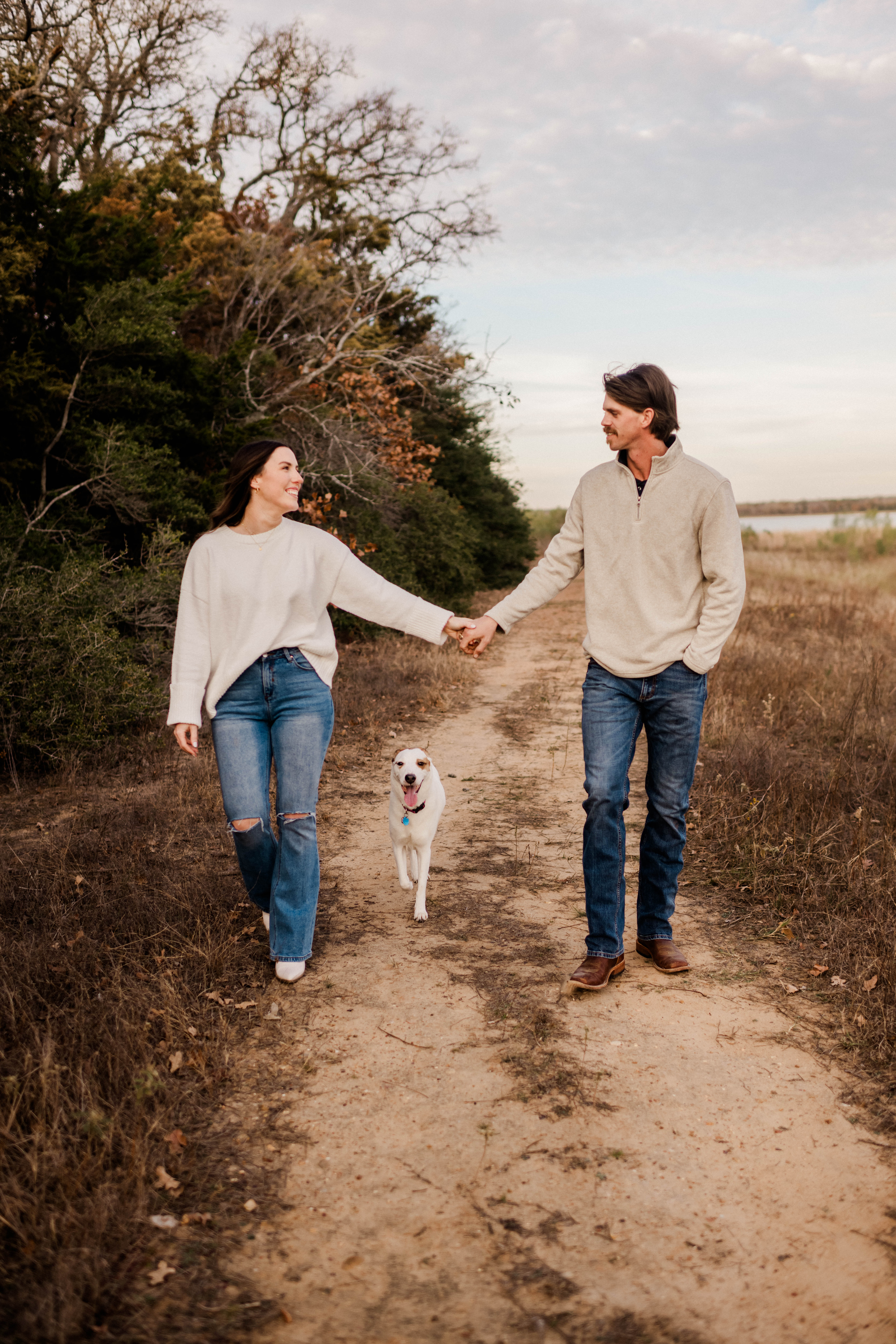 Shelby & Justin's Engagement at Lake Bryan, Texas with Rachel Driskell Photgraphy