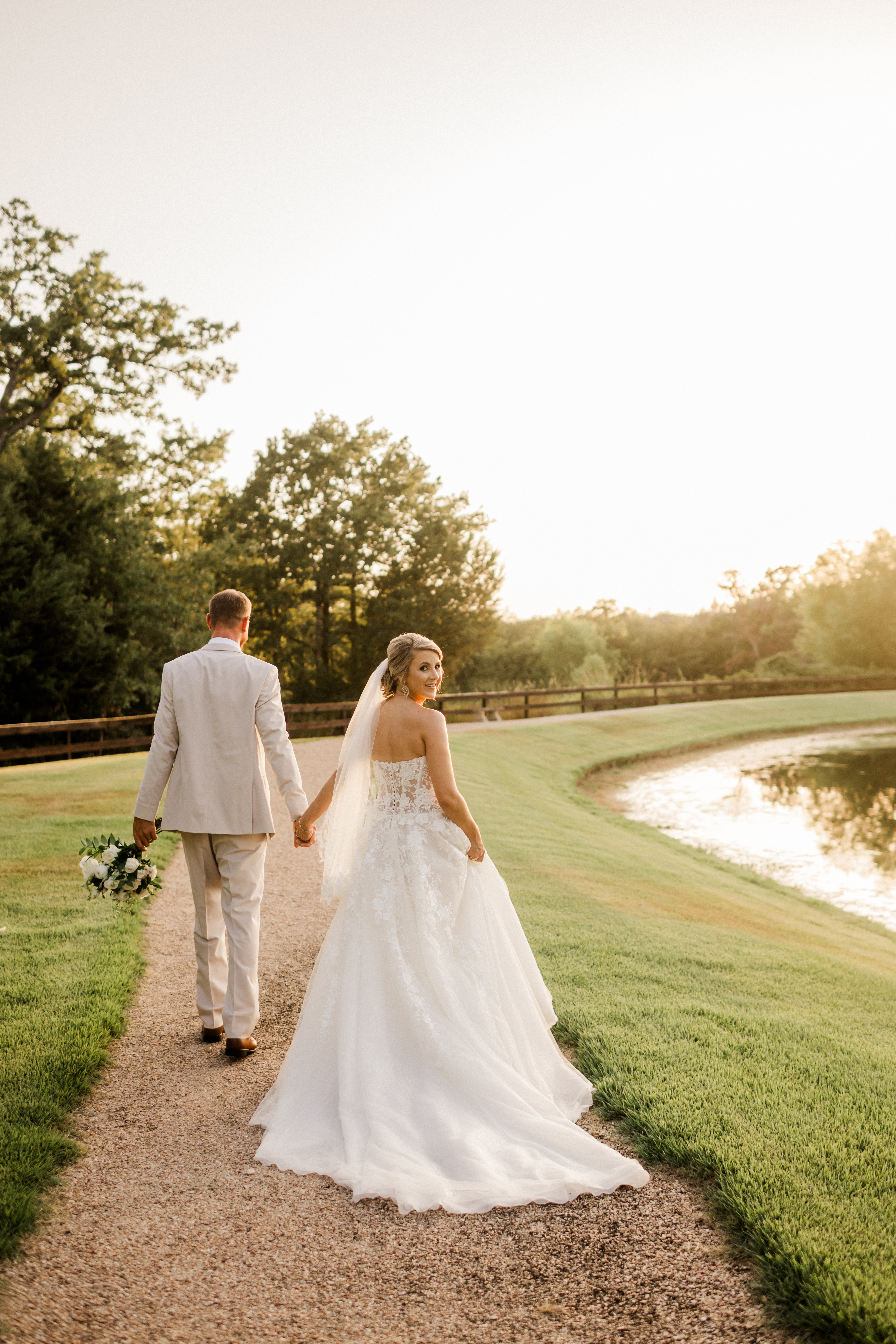 Hannah and Travis' Wedding at Peach Creek Ranch in College Station, TX with Rachel Driskell Photography