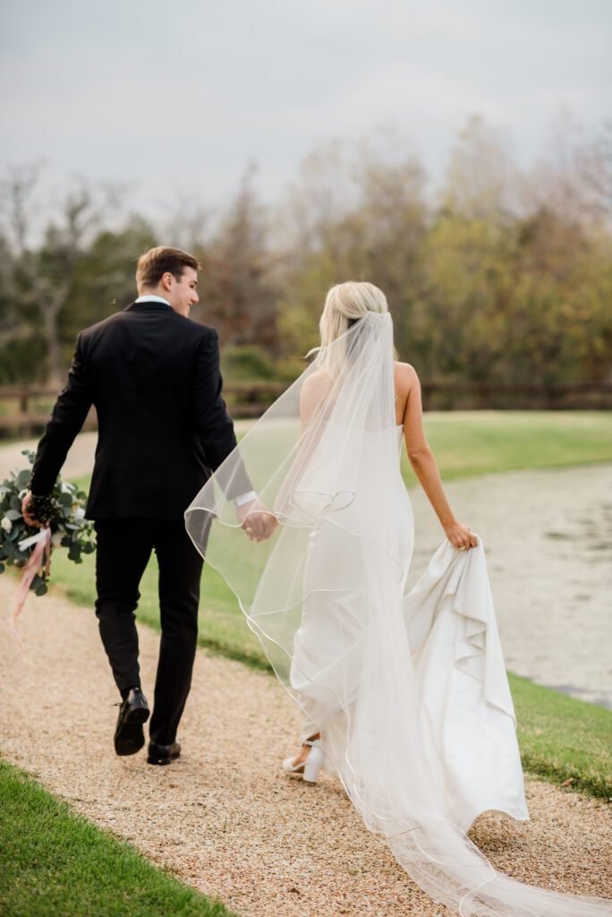 Carlin and Peter's Wedding at Peach Creek Ranch in College Station, TX with Rachel Driskell Photography